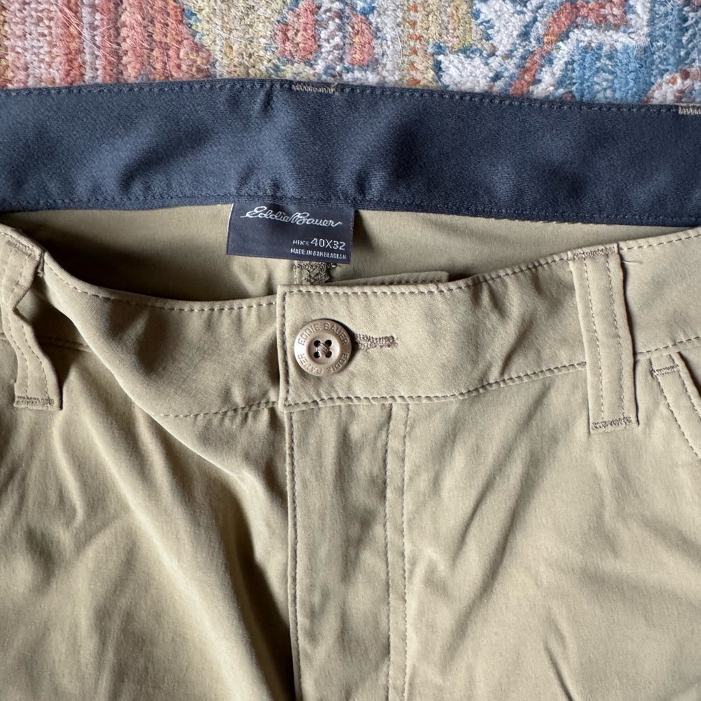 Eddie Bauer Men's Khaki Chinos Hiking pants
